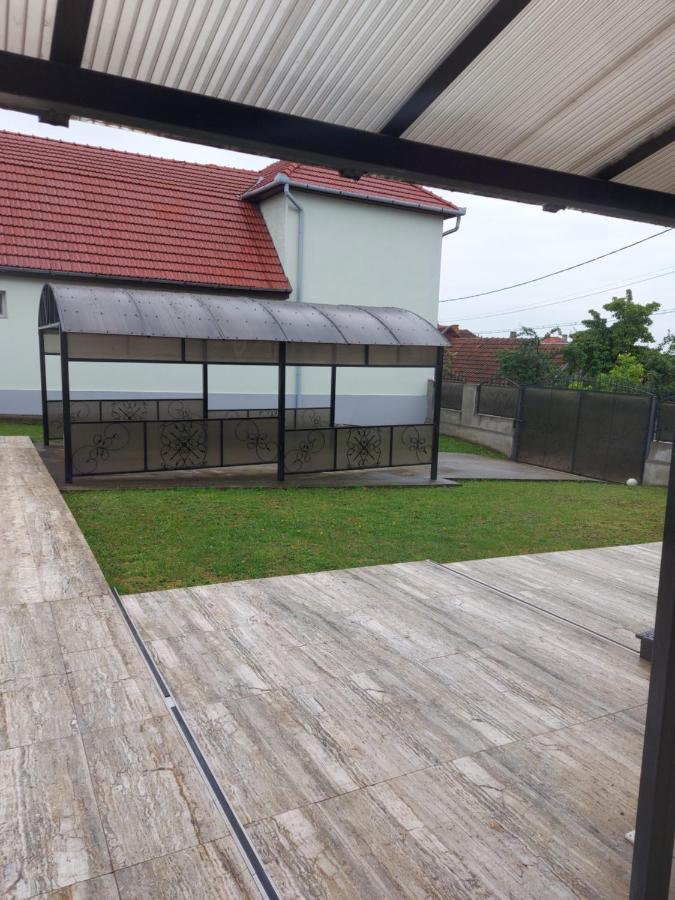 Cataleya Apart Home Oradea Exteriör bild