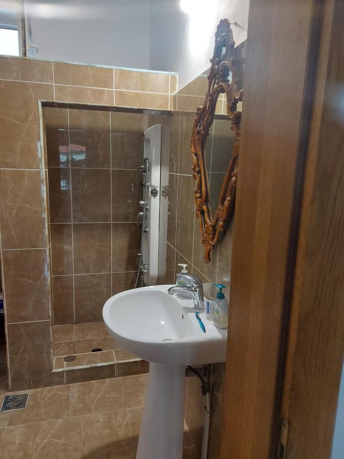 Cataleya Apart Home Oradea Exteriör bild